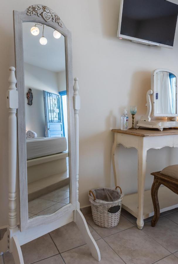 Blu Suites And Studios Adamantas  Buitenkant foto