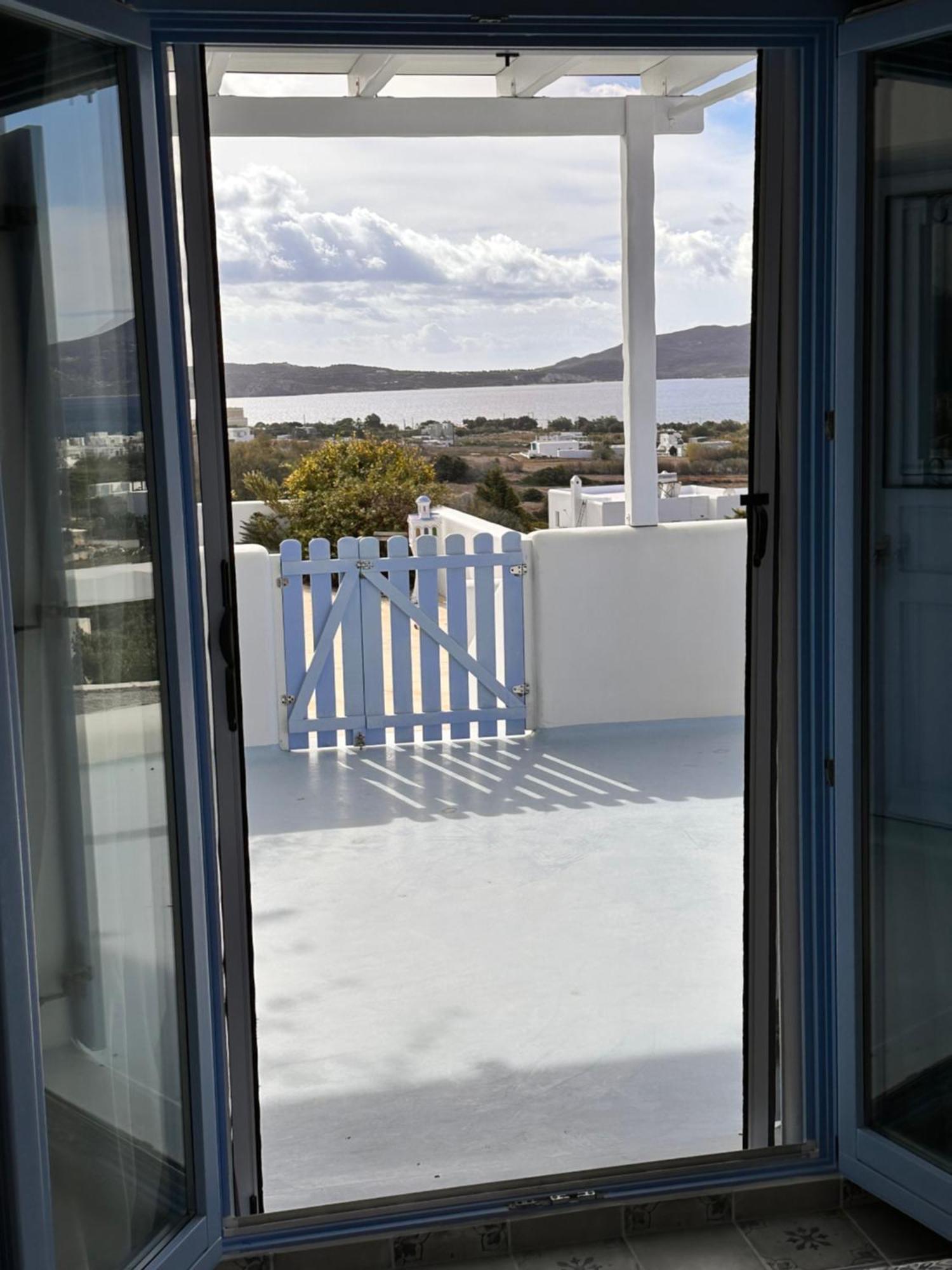 Blu Suites And Studios Adamantas  Buitenkant foto