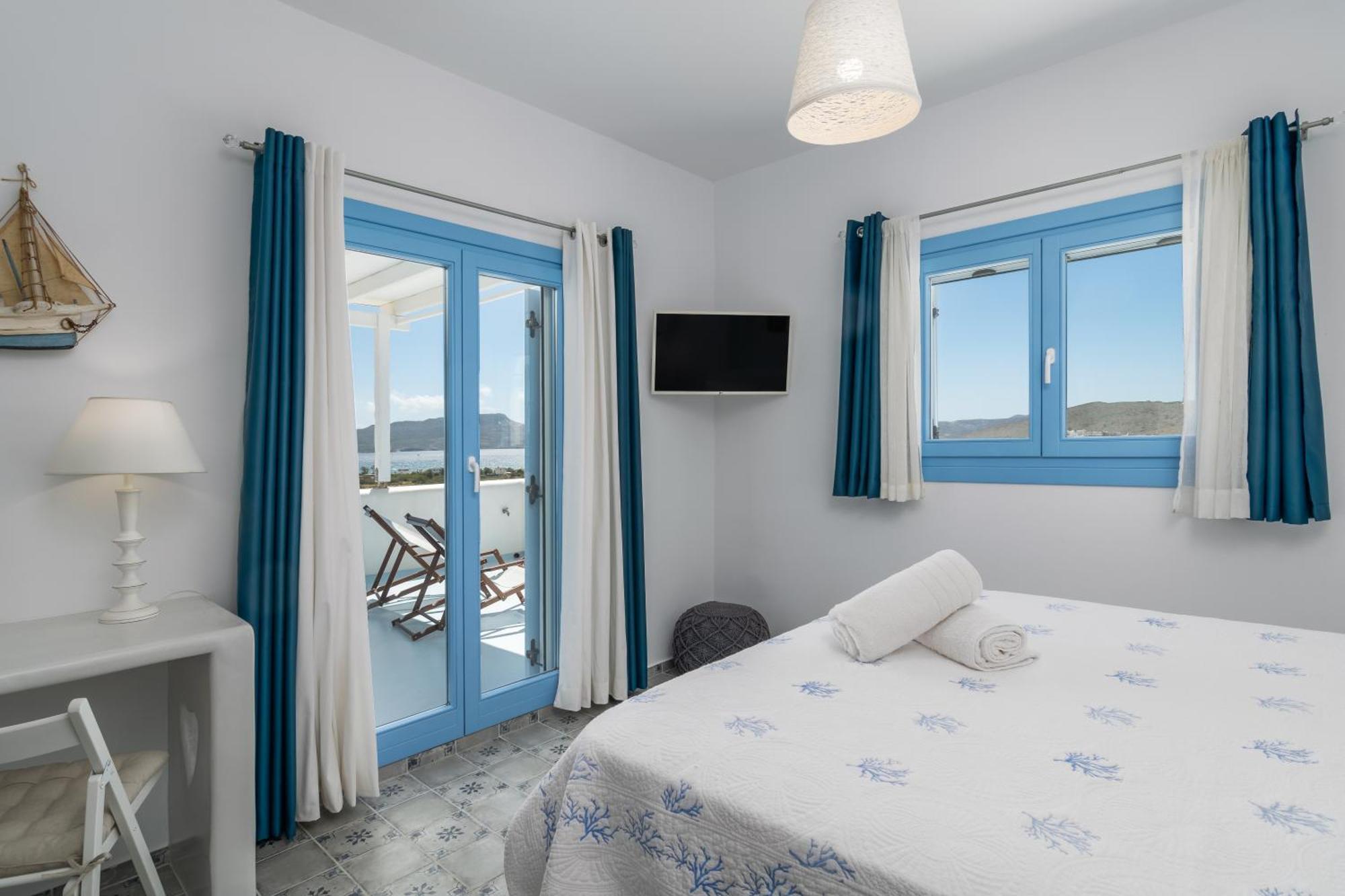 Blu Suites And Studios Adamantas  Buitenkant foto