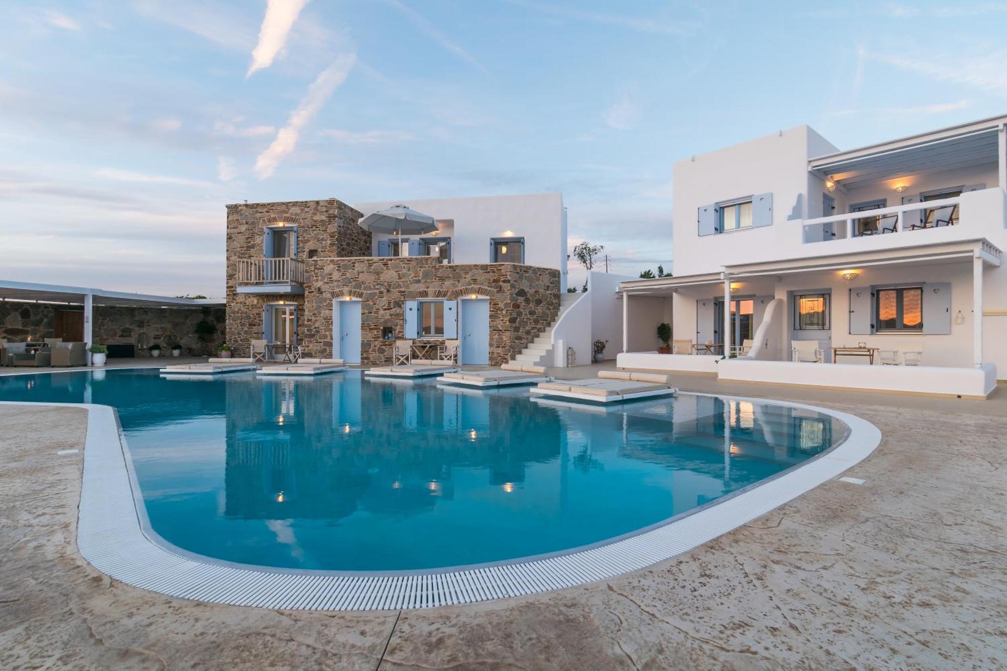 Blu Suites And Studios Adamantas  Buitenkant foto