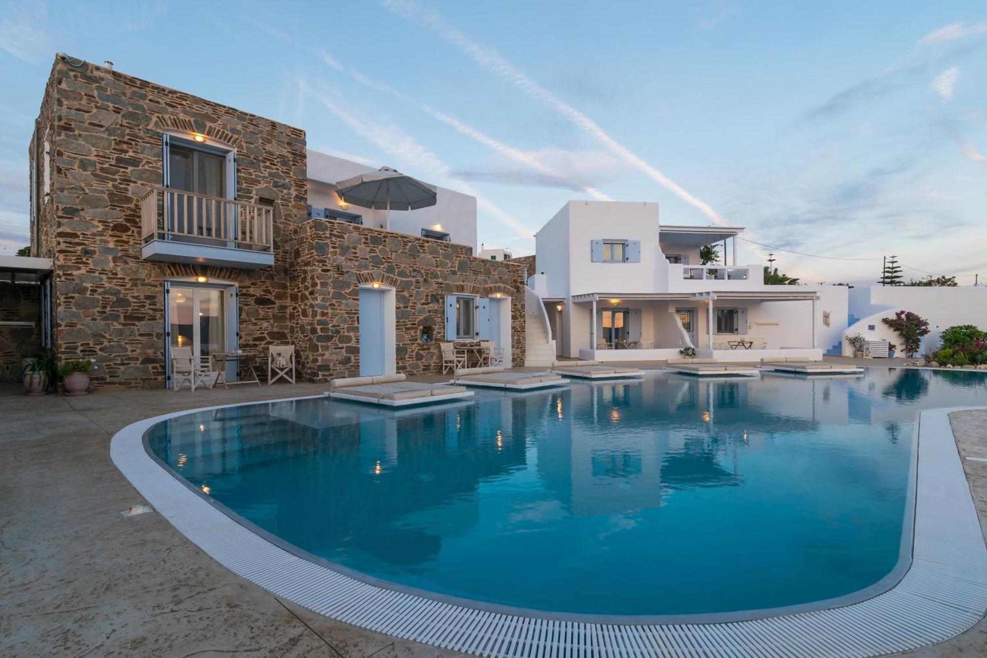 Blu Suites And Studios Adamantas  Buitenkant foto