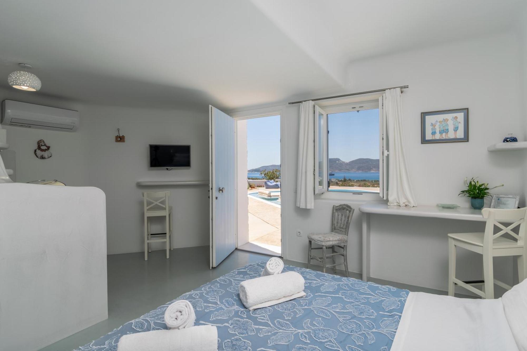 Blu Suites And Studios Adamantas  Buitenkant foto