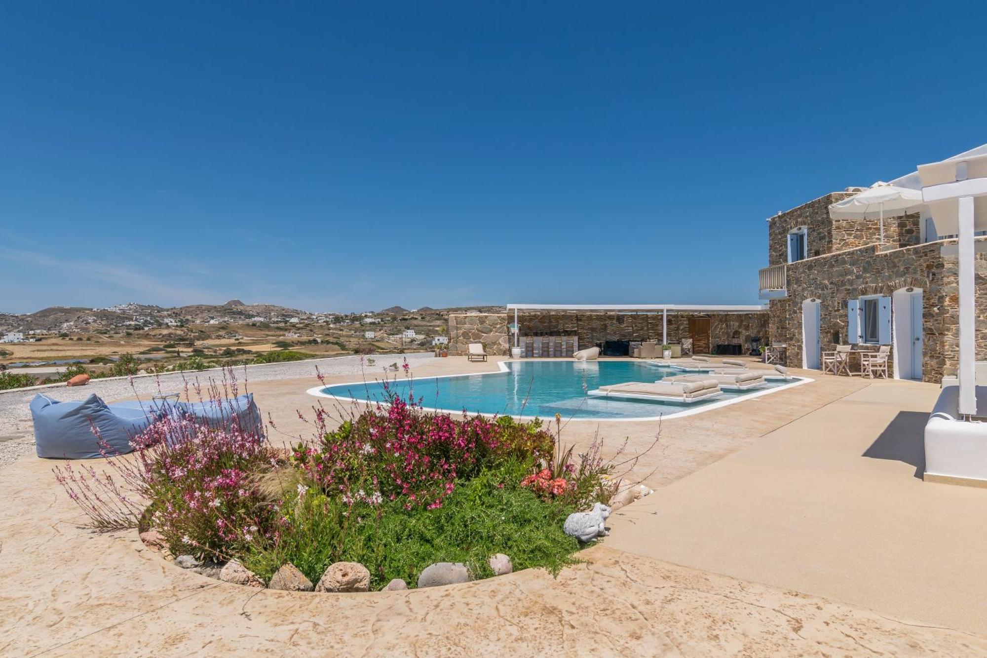 Blu Suites And Studios Adamantas  Buitenkant foto