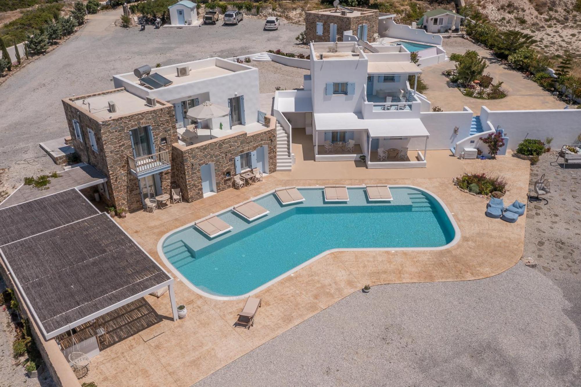 Blu Suites And Studios Adamantas  Buitenkant foto